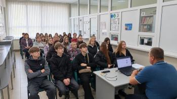 Про податки – без підручника: у Конотопській ДПІ провели практичне заняття для студентів